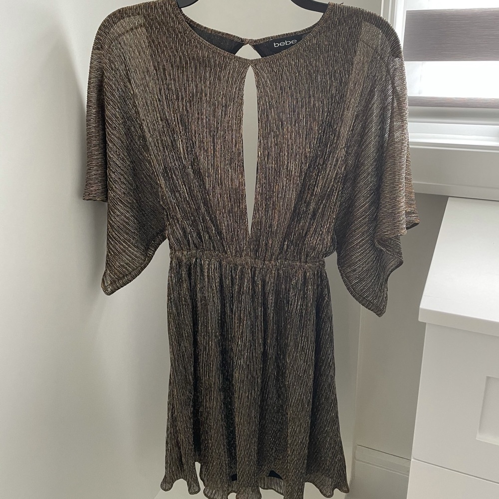 BEBE Gold Festive Backless Dress✨